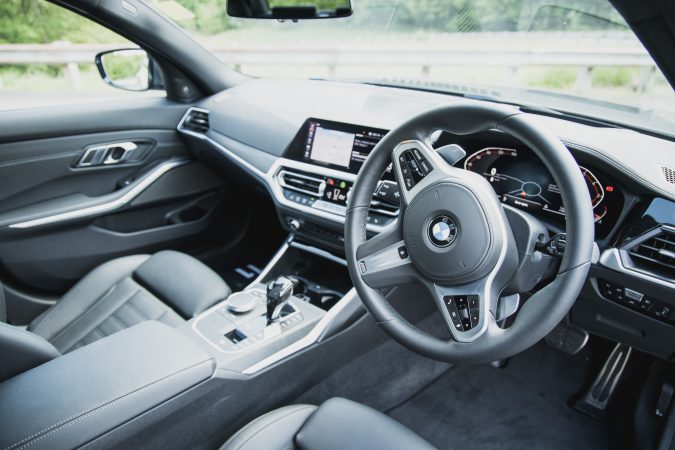 BMW 320i Vs 328i