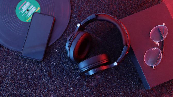 OneOdio A70 Bluetooth Headphones Review