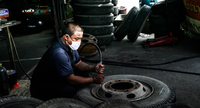 Refill air maintenance service tyres