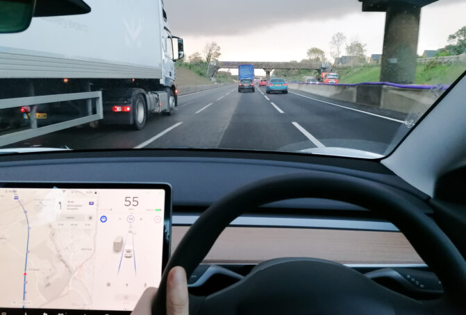 Waymo Vs Tesla