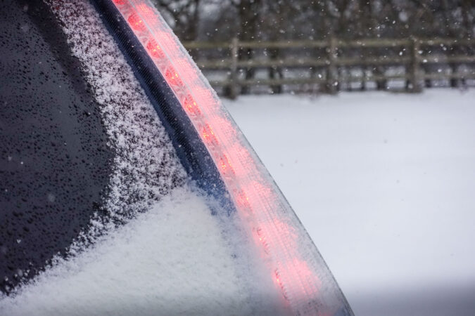 Winter automobile frost care leak
