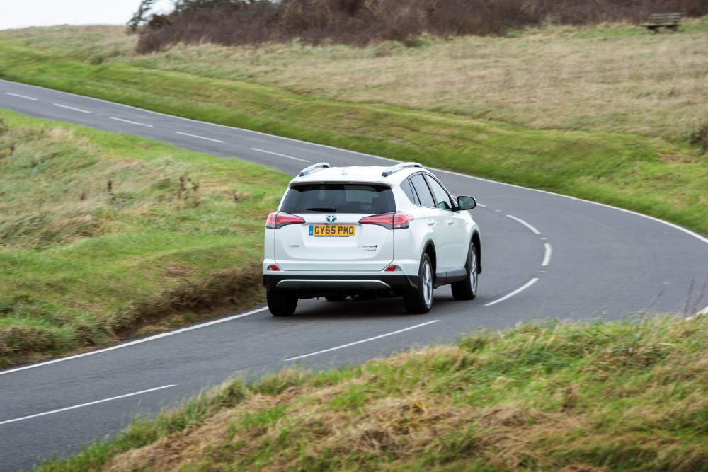 Toyota Venza vs RAV4 Hybrid Review, Differences, & Comparison