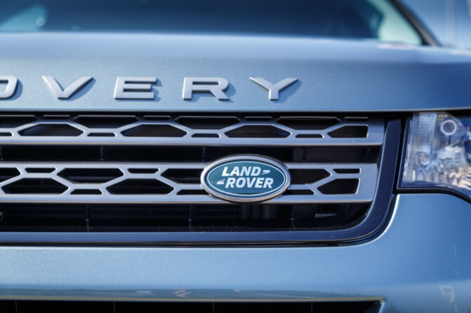 Who Makes Land Rover