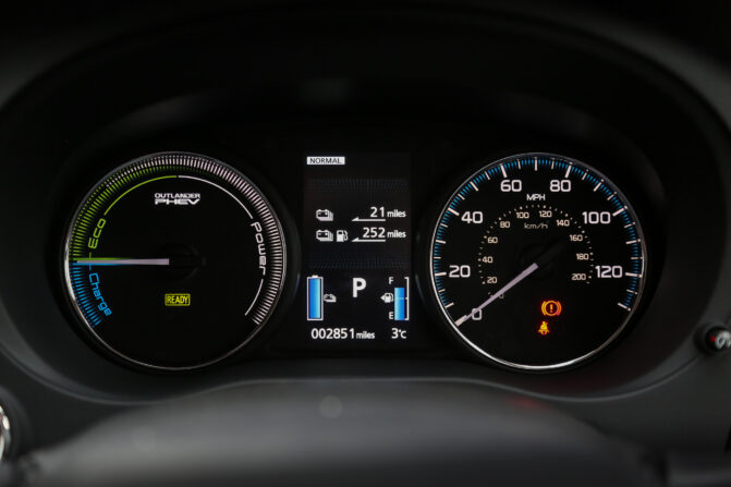 How To Check The Mileage Of A Car