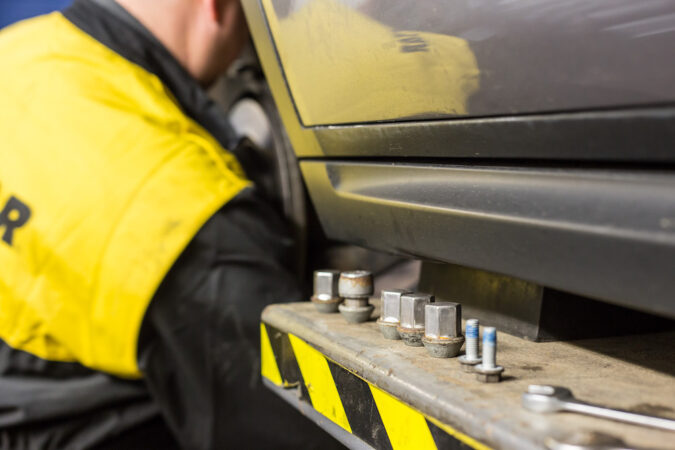 Lug nut spikes