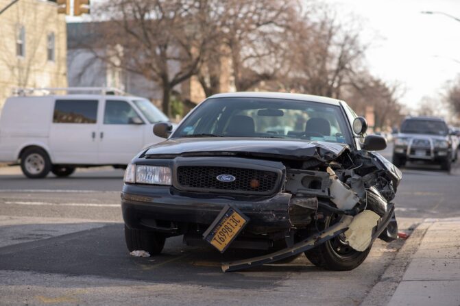 are suvs safer than sedans