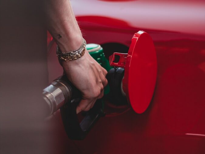 How To Put Gas In A Car