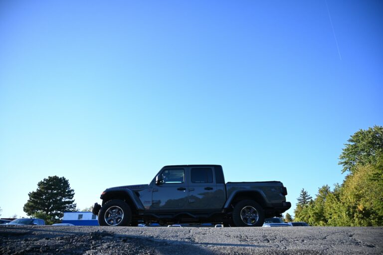Jeep Gladiator Bolt Pattern 🏎️ Specs, Tire Sizes, & Wheel Offsets