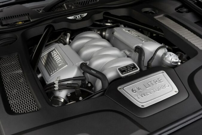 engine v6 vs v8