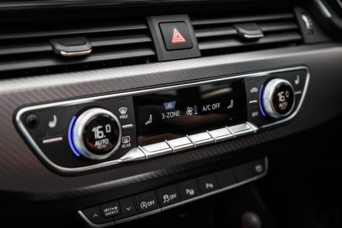 how to evacuate a car ac system