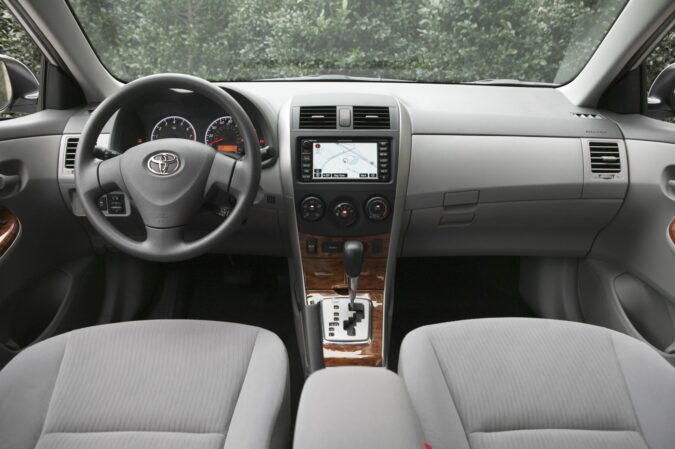 2010 Toyota Corolla Wiper Blade Size