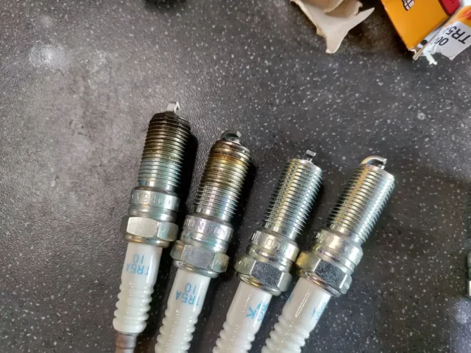 How Many Spark Plugs In A V8