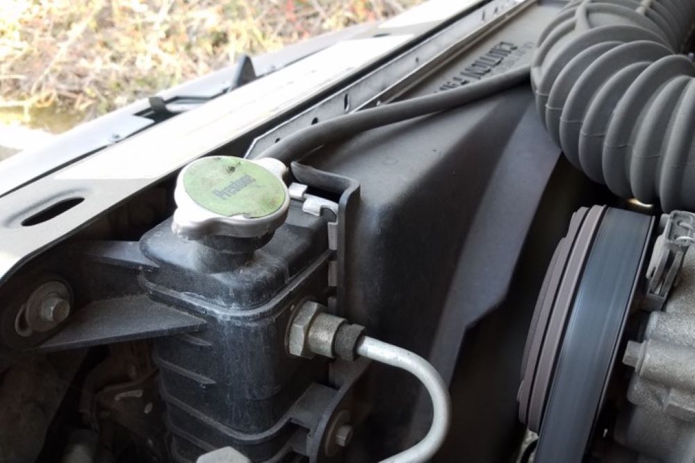 How To Tell If Air In Cooling System: How To Bleed Air In Coolant?