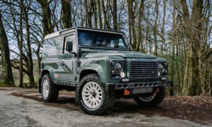 Bowler Land Rover Defender