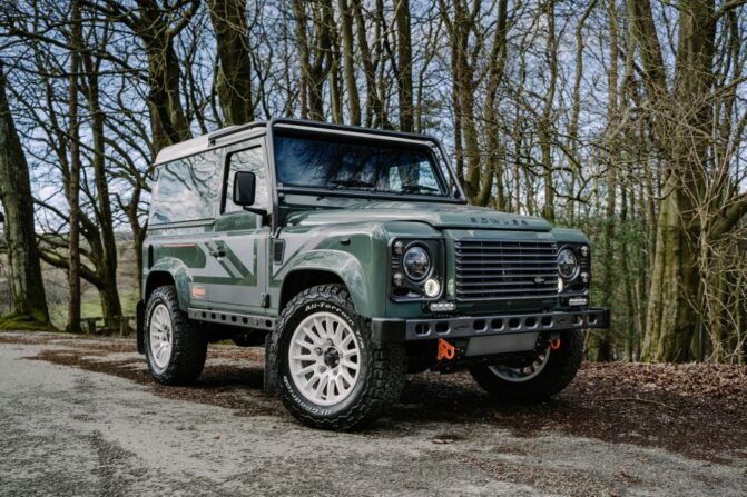 Bowler Land Rover Defender