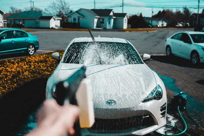 Can I Use Dish Soap To Wash My Car