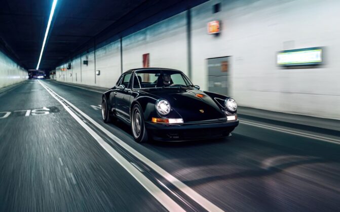 Theon Design ITA001 Porsche 911 Restomod