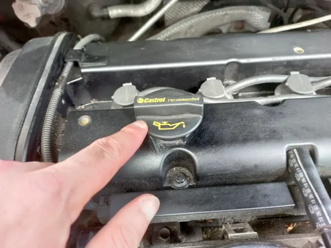 How To Read Oil Level On Dipstick