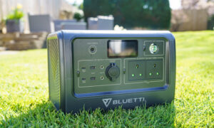 BLUETTI EB70S Portable Power Station 800W Review