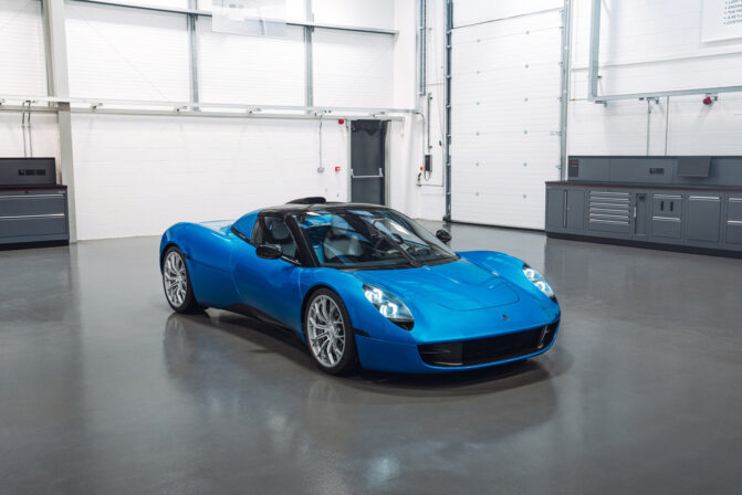 Gordon Murray Automotive T.33 Spider Supercar