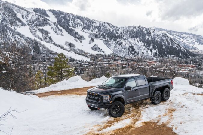 Hennessey VelociRaptor 6x6 Ford F150 Raptor