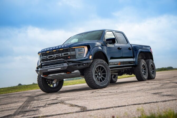 Hennessey VelociRaptor 6x6 Ford F150 Raptor