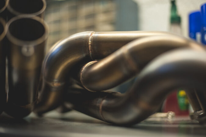 Catalytic Converter With Integrated Exhaust Manifold