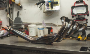 Catalytic Converter With Integrated Exhaust Manifold