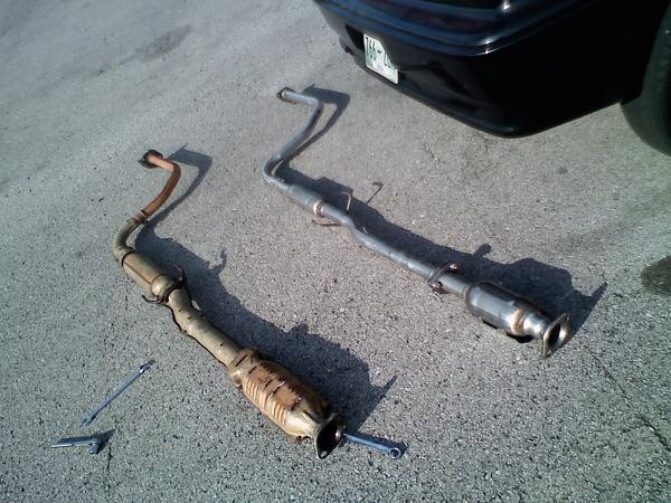 What Is In A Catalytic Converter