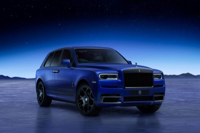 Rolls-Royce Black Badge Cullinan Blue Shadow