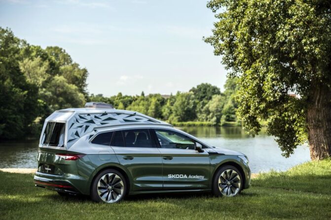 Škoda Enyaq Roadiaq SUV Electric EV Camper Concept