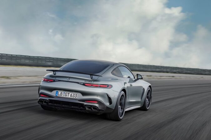 Mercedes Benz AMG GT Coupé New 2024