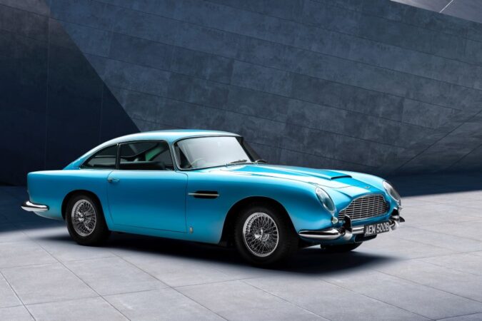 Aston Martin DB5 Classic Car