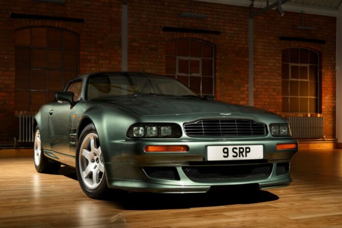 Aston Martin V8 Vantage V550