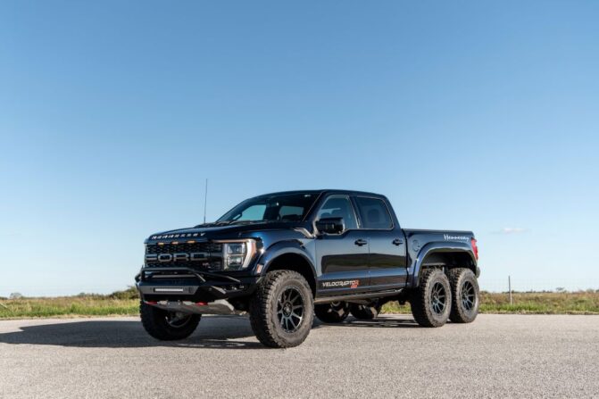 Hennessey 700hp VelociRaptoR 6X6 Ford Raptor R