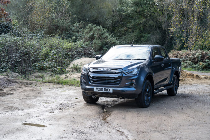 Isuzu D-Max V-Cross Auto Review