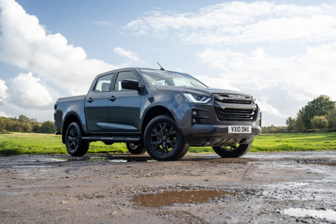 Isuzu D-Max V-Cross Auto Review