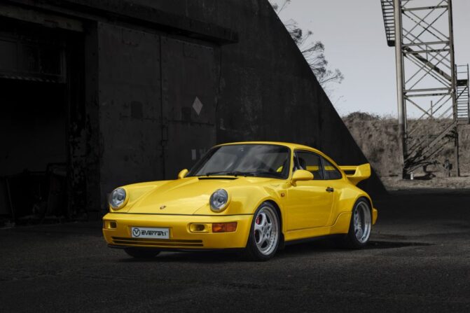 Everrati Porsche 911 Type 964 RSR