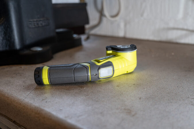 Ryobi 4V Lithium Cordless Cutting Tool RCT4-120G Review