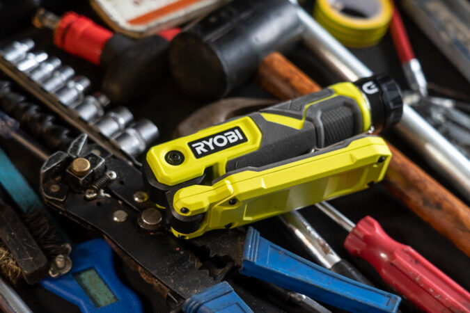 Ryobi 4V Lithium Inspection Light RLI4-120G Review