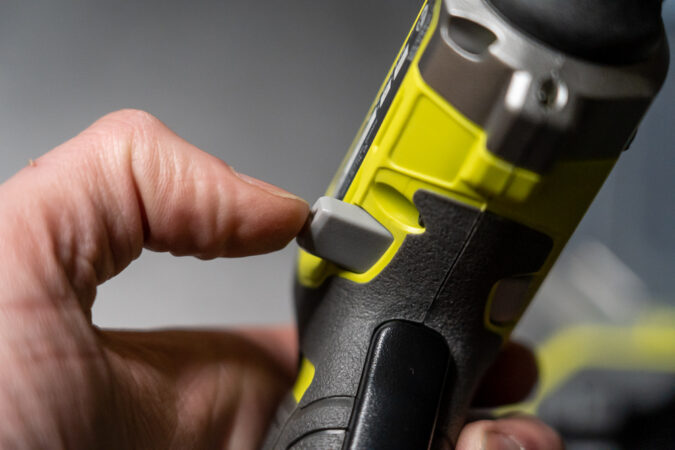 Ryobi 4V Lithium Cordless Screwdriver RSD4-120T Review