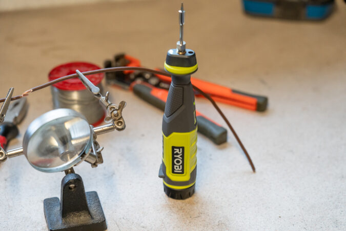 Ryobi 4V Lithium Cordless Soldering Iron RSI4-120G Review