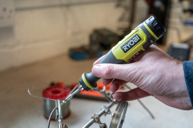 Ryobi 4V Lithium Cordless Soldering Iron RSI4-120G Review