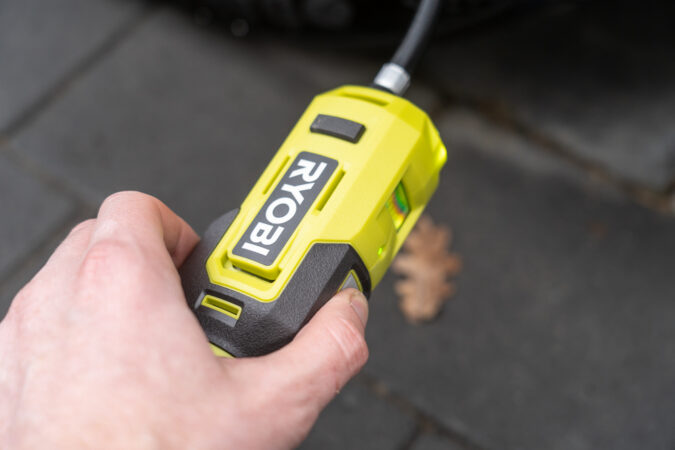 Ryobi 4V Lithium Cordless Inflator RI4-120G Review