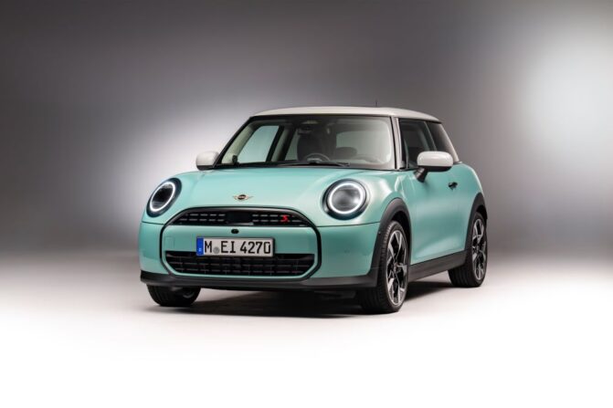 New MINI Cooper 2024 UK