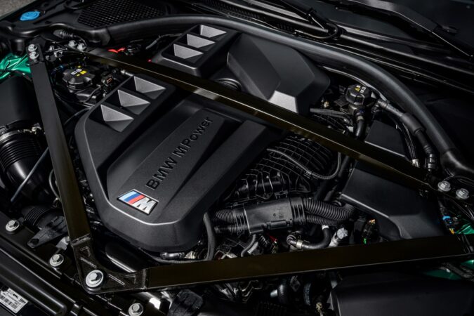 BMW M4 CS