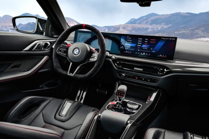 BMW M4 CS