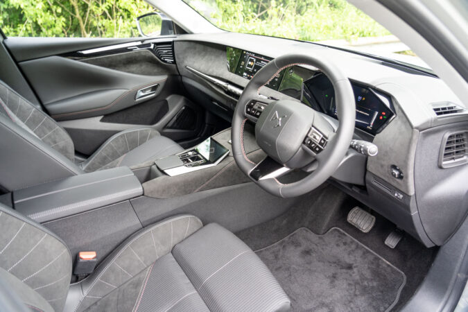 DS 4 Performance Line Review