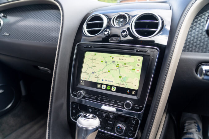 Bentley RNS810 CarPlay and Android Auto Integrated Automotive Kit Review
