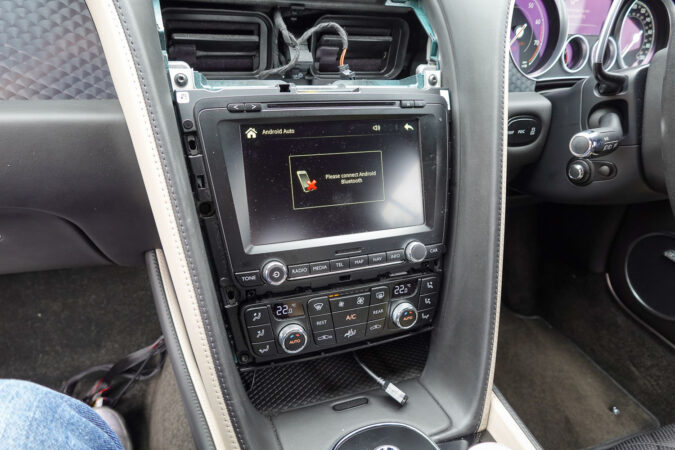 Bentley RNS810 CarPlay and Android Auto Integrated Automotive Kit Review